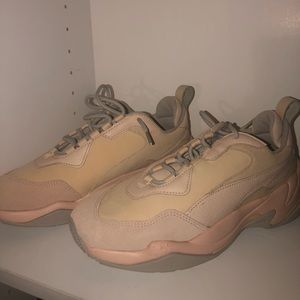 Puma Thunder Desert Sneakers